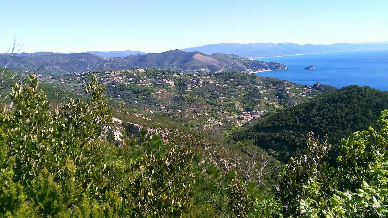 Pedalando Sul Mare Villa Finale Ligure Kültér fotó